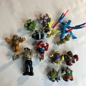 Ben 10 vintage Cartoon Network mini figure lot